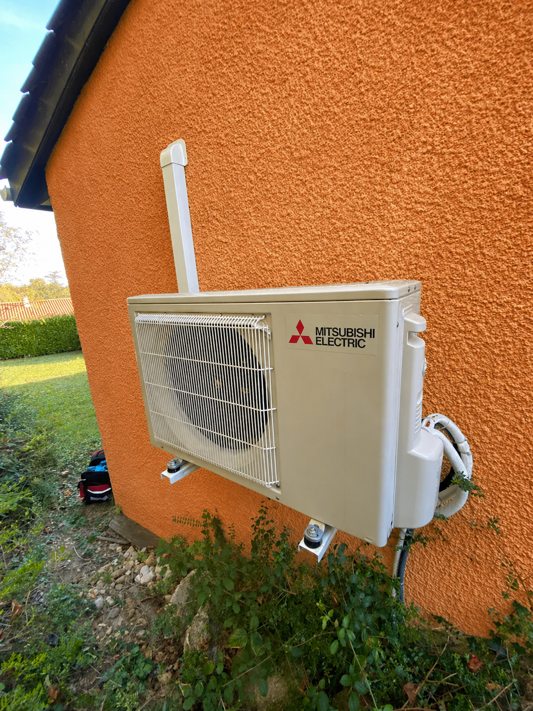 Pompe à chaleur air-eau installée à Bron par Solea