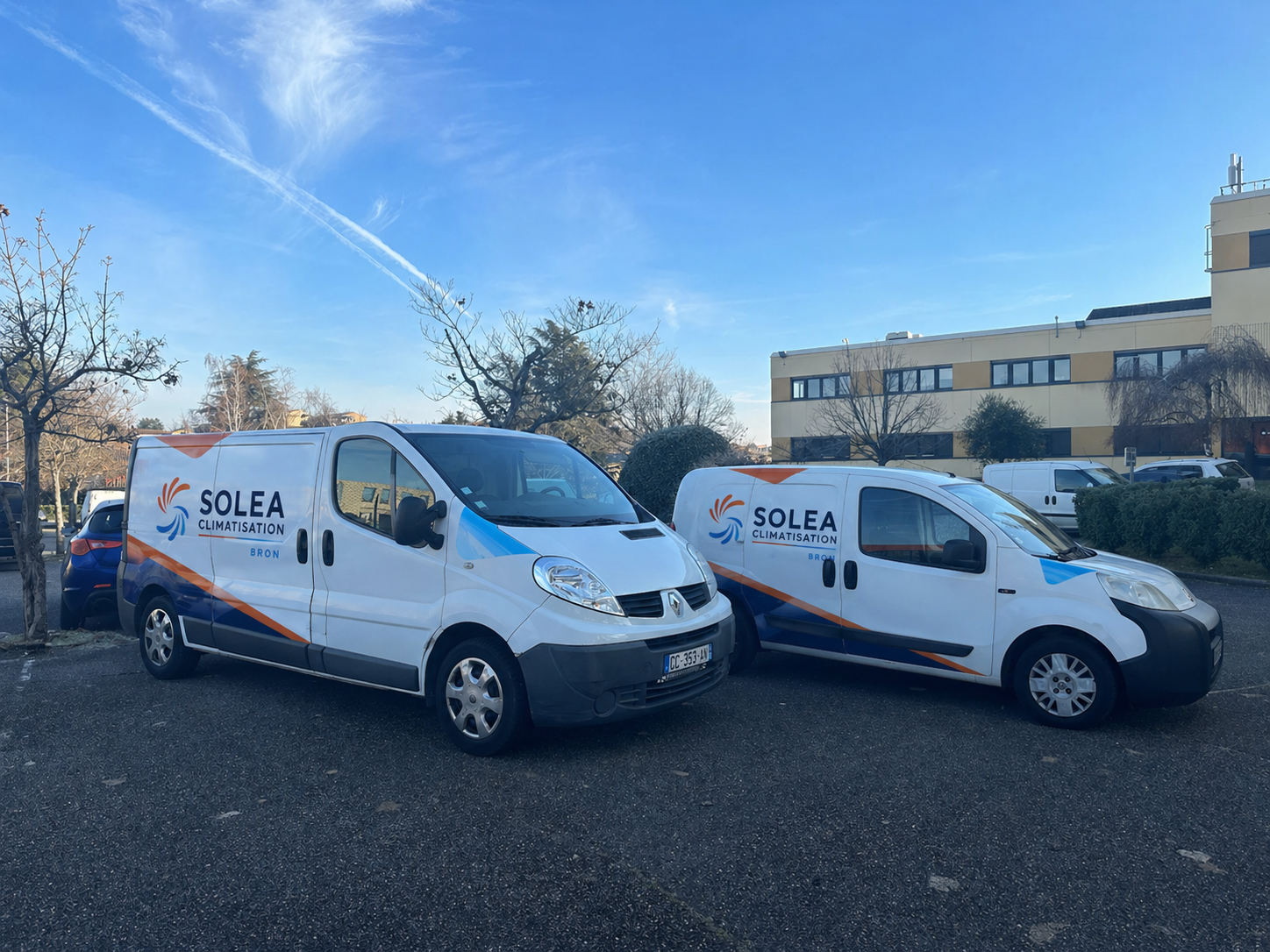 Véhicule Solea Climatisation en intervention chez un client à Bron
